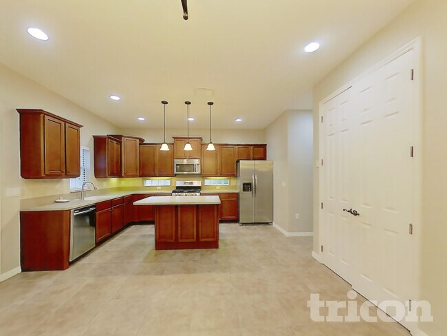 Building Photo - 33314 Portal Dr