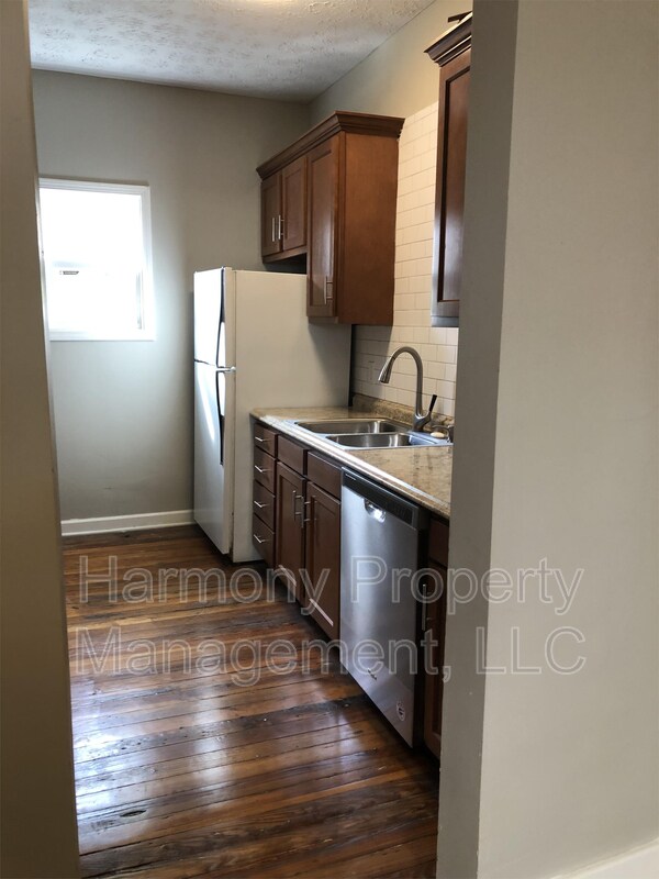 Building Photo - 3418 Vetter Ave