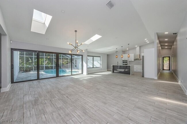 Foto del edificio - 6161 Waxmyrtle Way