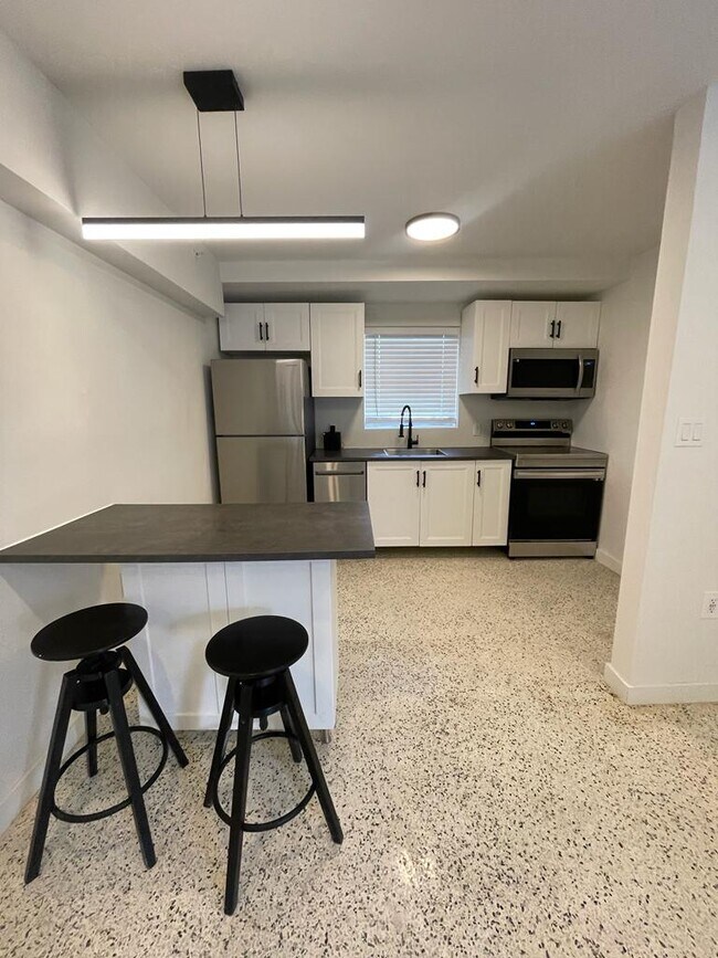 Cocina - 560 1st St Apartments