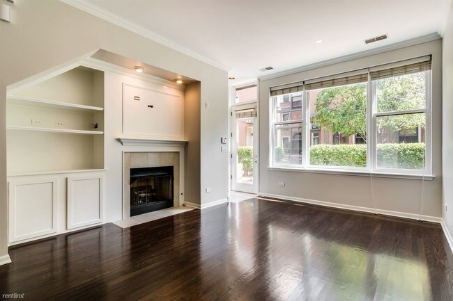 Building Photo - 944 N Crosby St