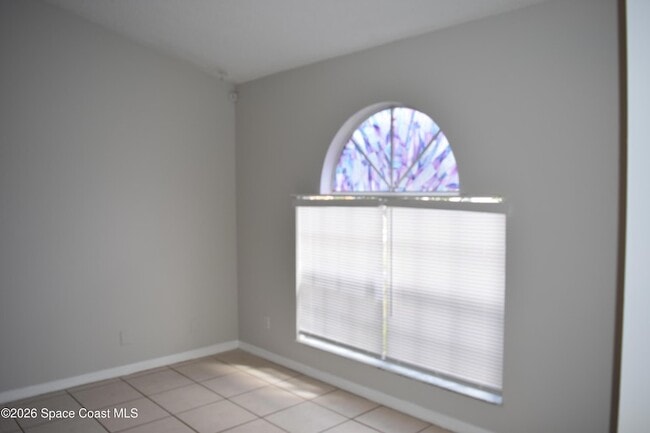 Building Photo - 482 Tuloma Ave SW