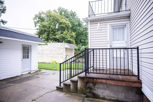 Building Photo - 3942 Torrance Dr
