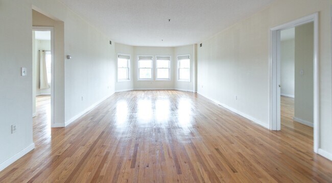 Building Photo - 2449 Massachusetts Ave