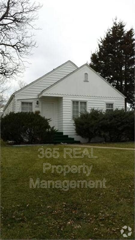 Building Photo - 2203 9th Ave