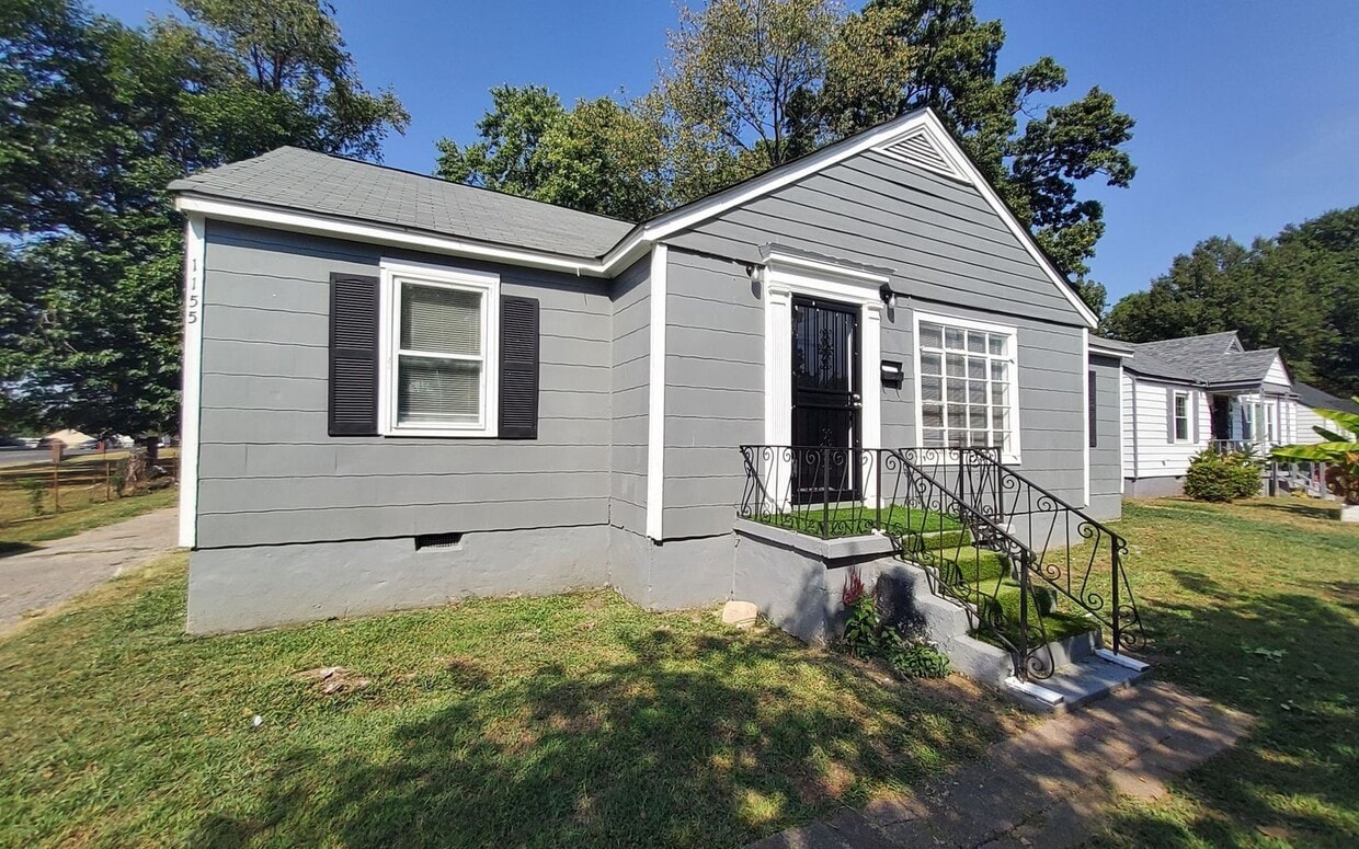 Primary Photo - 1155 S Greer St