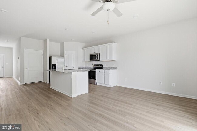 Building Photo - 112 Paddington St
