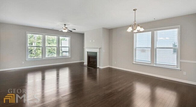 Foto del edificio - 5830 Settlers Path Ln
