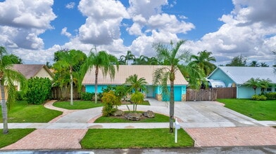Building Photo - 1402 Cormorant Rd