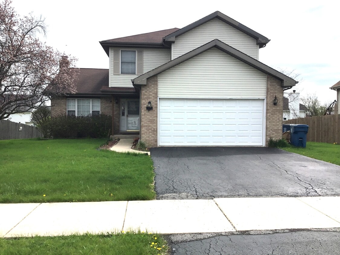 Foto principal - 25773 S Hoover Ct