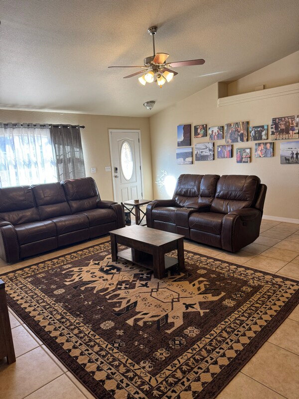 Foto del edificio - 3927 E Nicole Ave