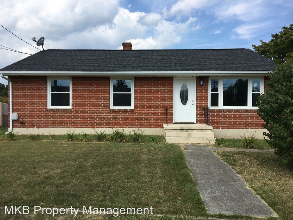 Primary Photo - 3 br, 1 bath House - 1753 Victoria Street