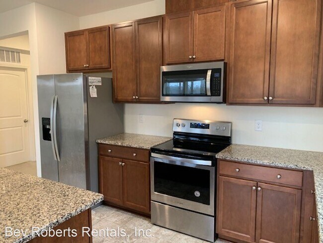 Building Photo - 3 br, 2 bath House - 1149 Noor Lane