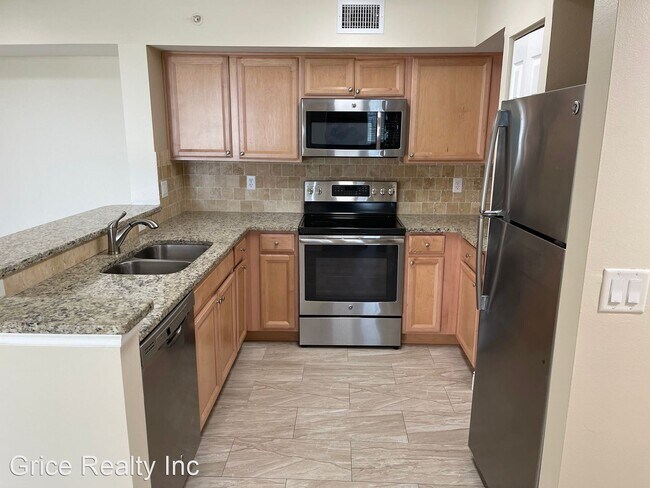 Foto del edificio - 1210 Wildwood Lakes Blvd