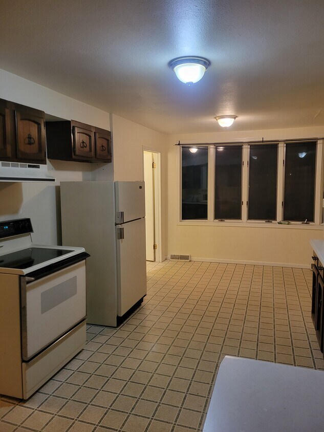 Primary Photo - 2228 Jefferson St