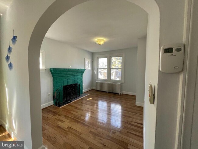 Building Photo - 3211 Varnum St