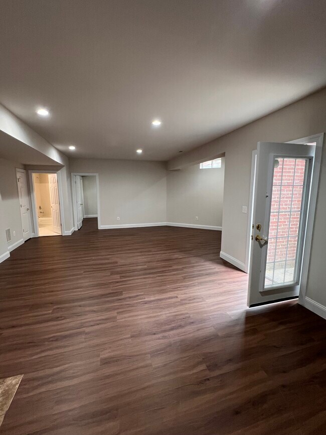 Foto del edificio - 9526 Parsonage Ln