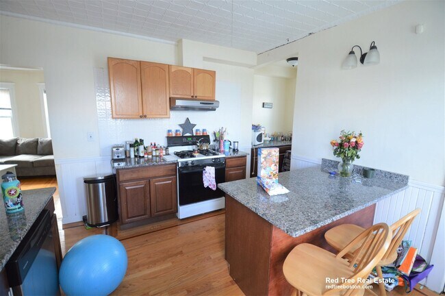 Foto del edificio - 41 Easton Street Apt #41, Boston, MA 02134...