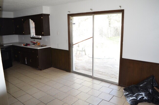 Foto del edificio - 716 Lloyd Ave