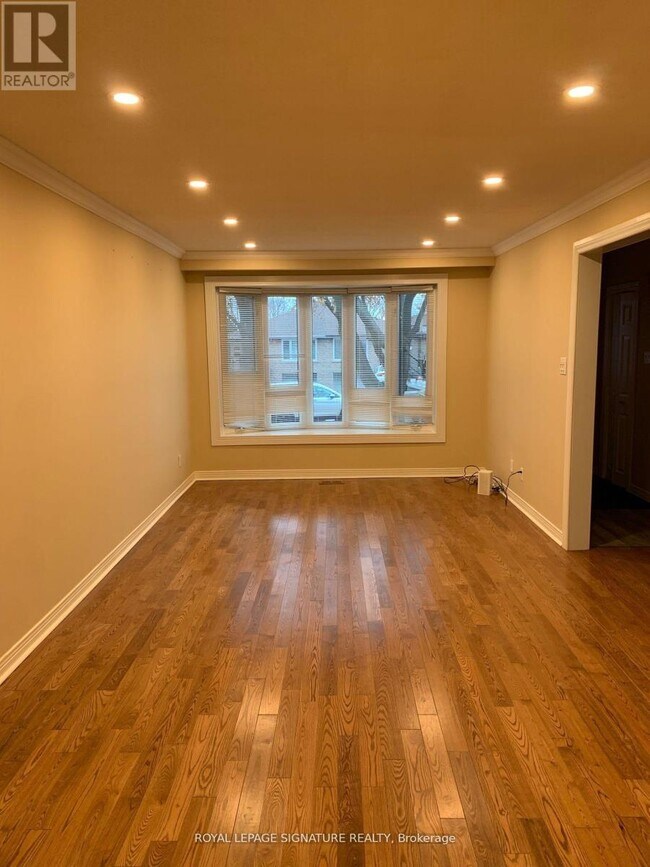 Building Photo - 3317 Carillion Ave