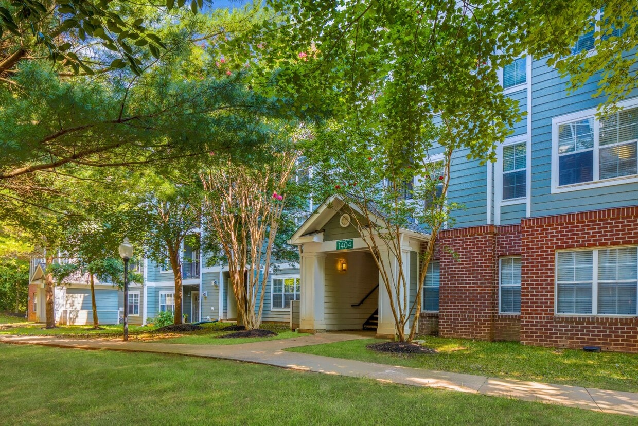 J Harbor Park at North Point Apartments 11410 Esplanade Reston, VA