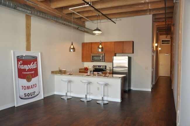 Interior Photo - Chicago Street Lofts