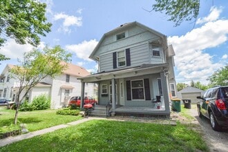 Building Photo - 209 S Pearl St