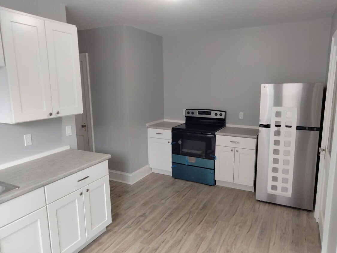 Foto principal - 76 Kibbe St