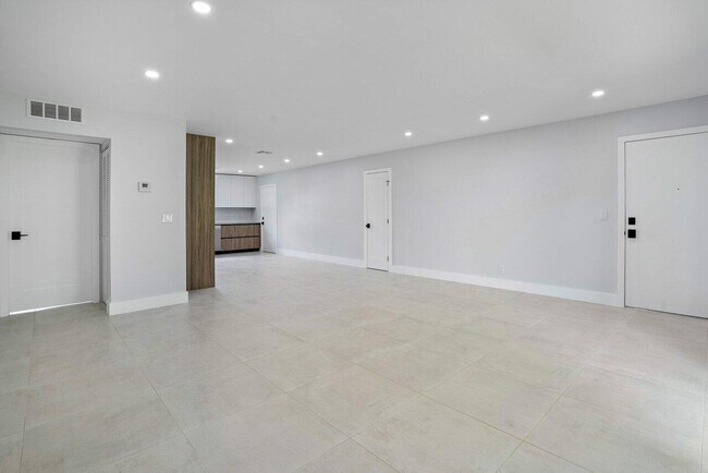 Foto del edificio - 2021 S Seacrest Blvd