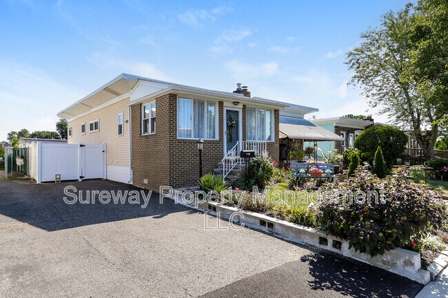 Foto del edificio - 208 Stoney Hill Rd