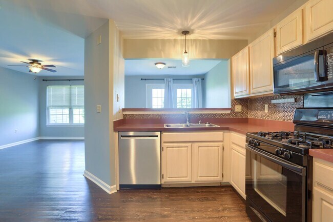 Foto del edificio - 226 Sparrow Rd