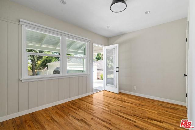 Building Photo - 4824 La Canada Blvd