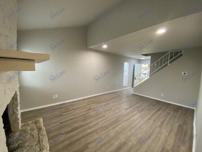Foto del edificio - Charming 2/1.5 townhome duplex in Temple!
