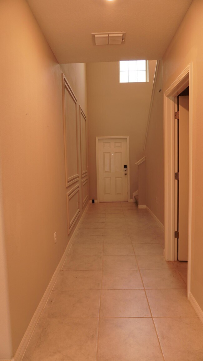 Building Photo - 14427 English Lavender Dr