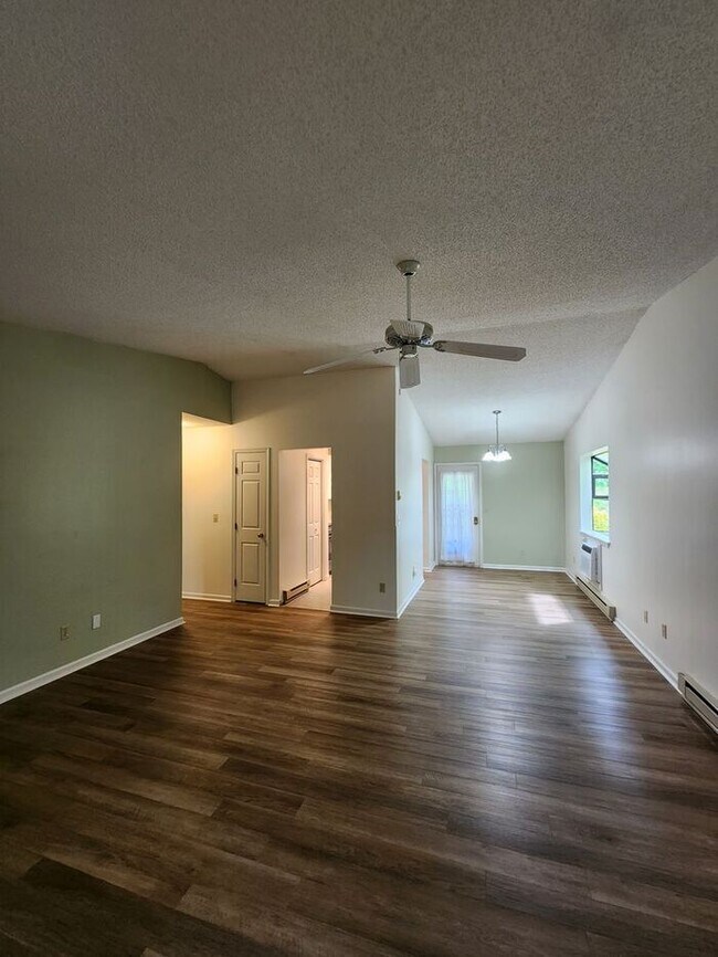 Building Photo - Black Mountain Rentals-The Woodlands Devel...