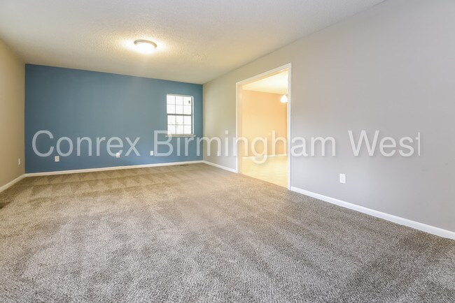 Building Photo - 990 Stowe St