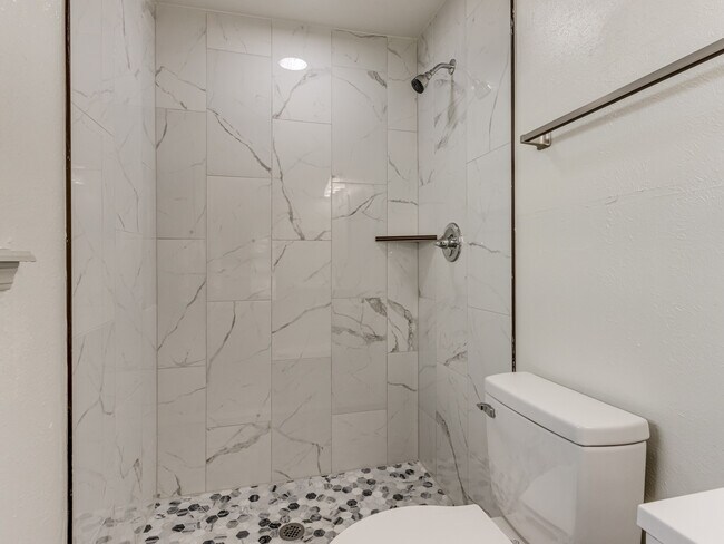 Foto del edificio - 4115 SE 14th St