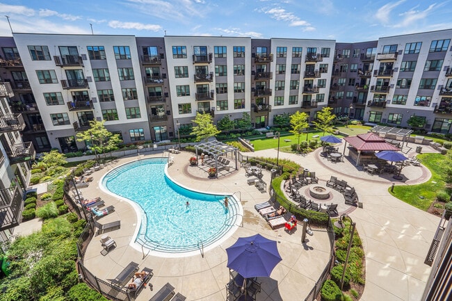 Building Photo - One Wheeling Town Center