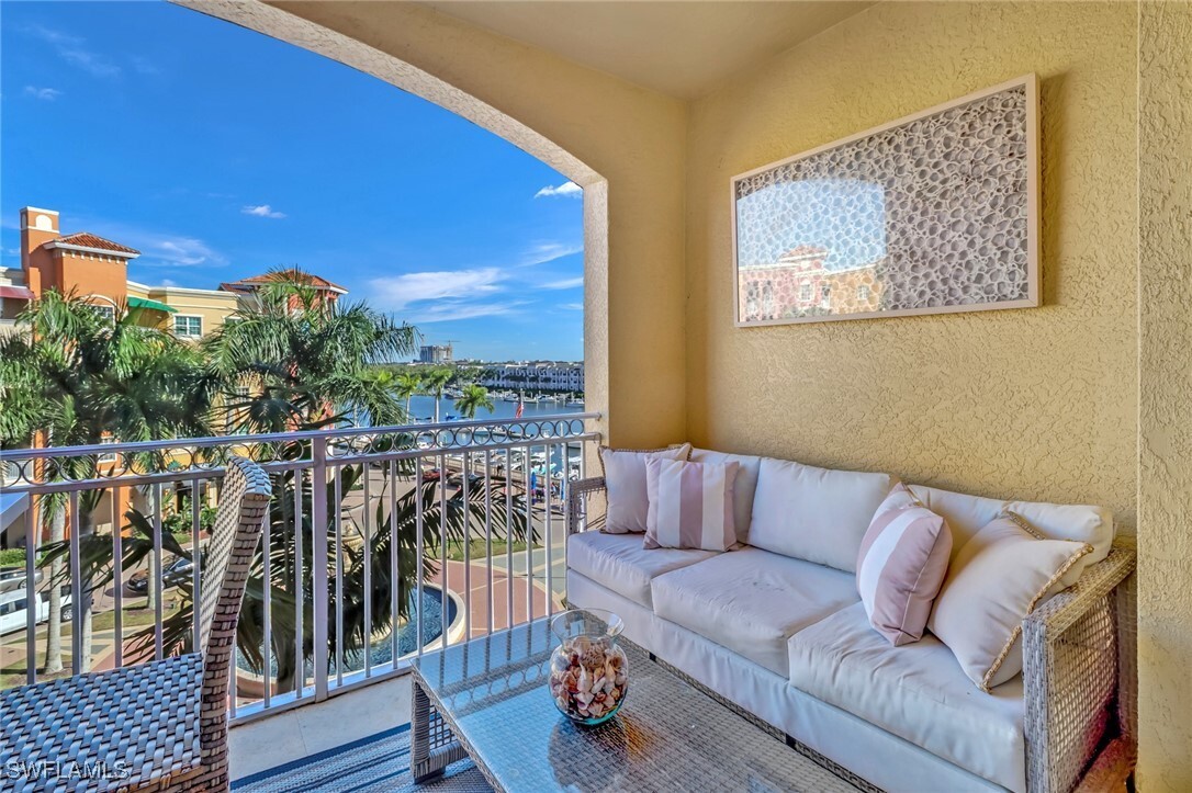 Primary Photo - 450 Bayfront Pl