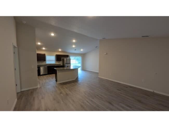Building Photo - MOVE IN INCENTIVE: Palm Coast 4 Bedroom Ne...