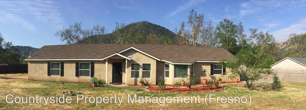 Primary Photo - 7533 Live Oak Dr
