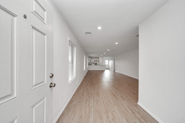 Building Photo - 9014 Estes Lks Dr