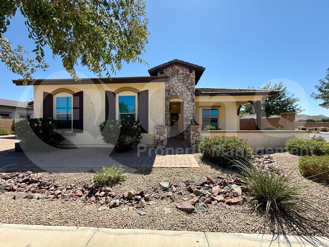 Foto principal - 20911 E Watford Dr