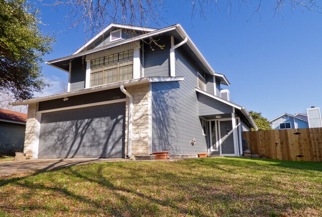 Building Photo - 12920 Modena Trail