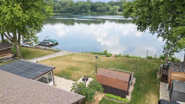 Foto del edificio - 24730 Cottage Rd