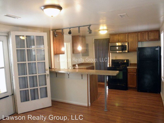 Building Photo - 2214 Westover Ave SW