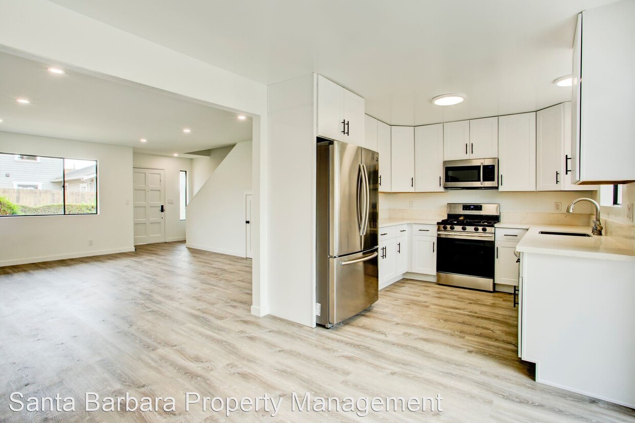 Primary Photo - 3 br, 1.5 bath Apartment - 830 Olive St