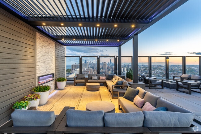 Rooftop Deck - 3450 N. Lake Shore Drive