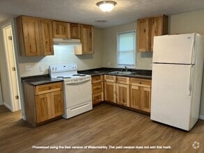 Building Photo - 503 E Summit St