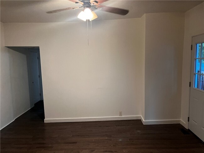 Building Photo - 27 Follett St